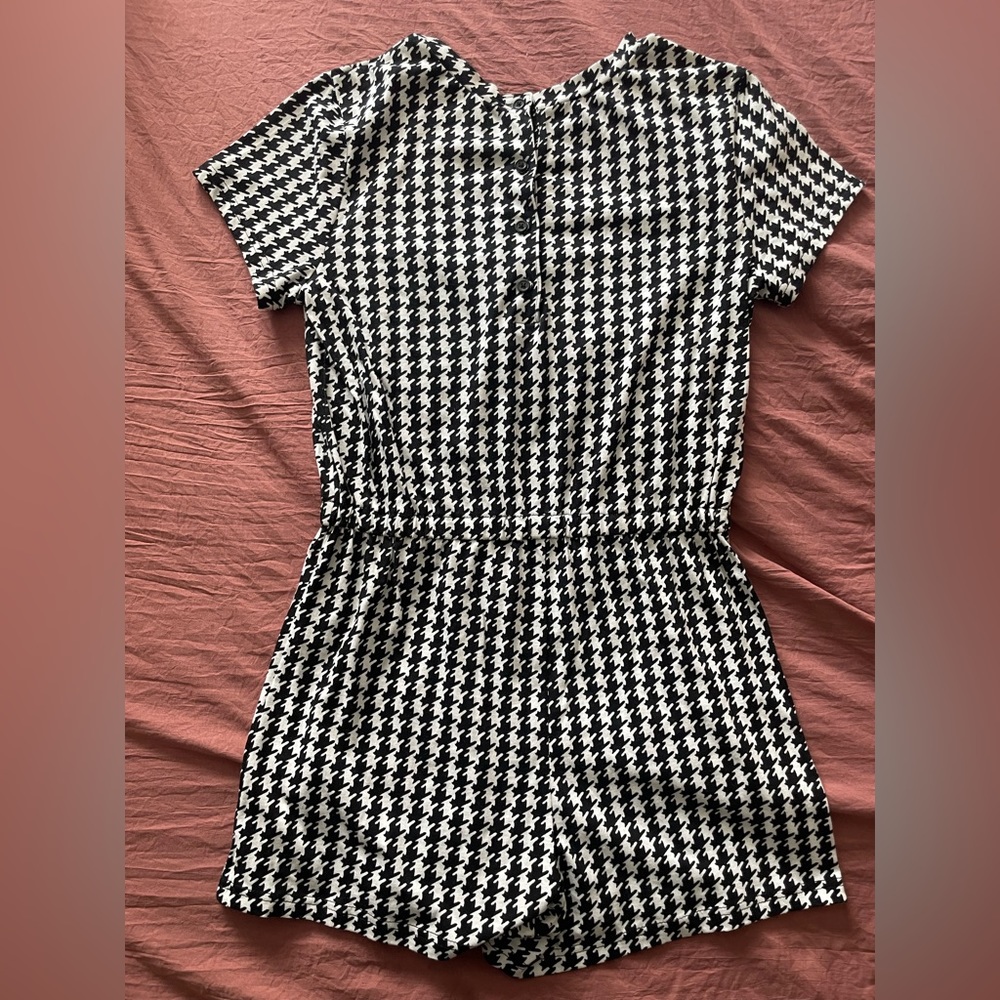 Forever 21 Romper - Picture 6 of 9